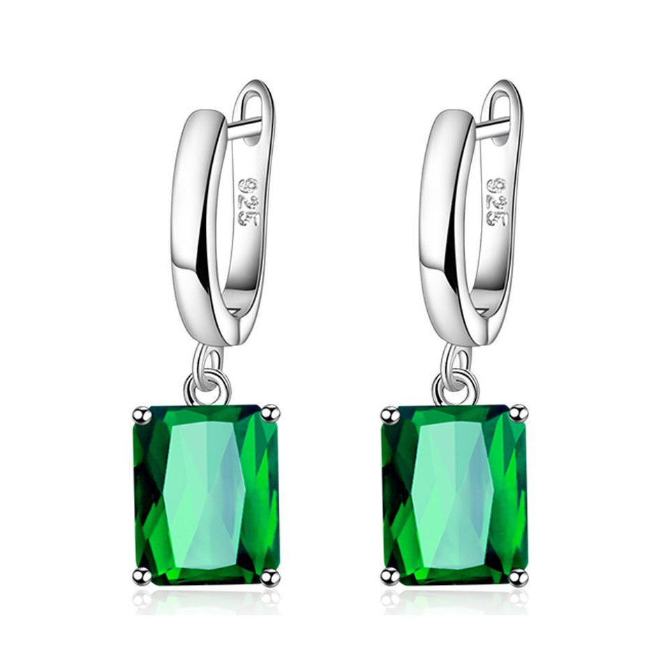 "Elegance in Gems: The Radiant Jewelry Set"